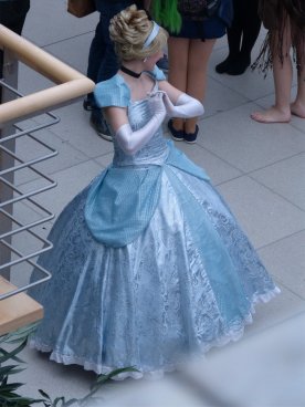 Cinderella in Pose